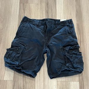Mens Gap cargo shorts size 36